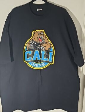 Cali Streetwise Black Graphic Bear Short Sleeve T‑Shirt